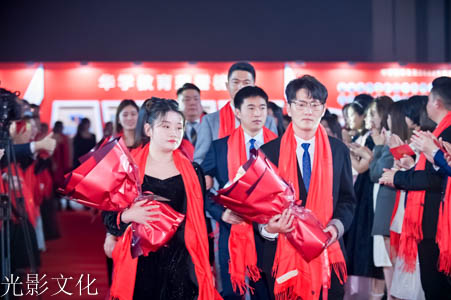 現(xiàn)代教育新里程，微課錄制為你賦能新元素